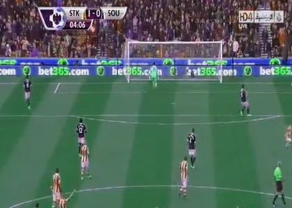 Premier: Stoke, gol del portiere dopo 14 secondi. Video